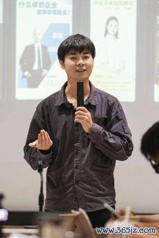 河南小伙从摇奶茶干到湖南最大旗舰店老板 12年奋斗终成梦想